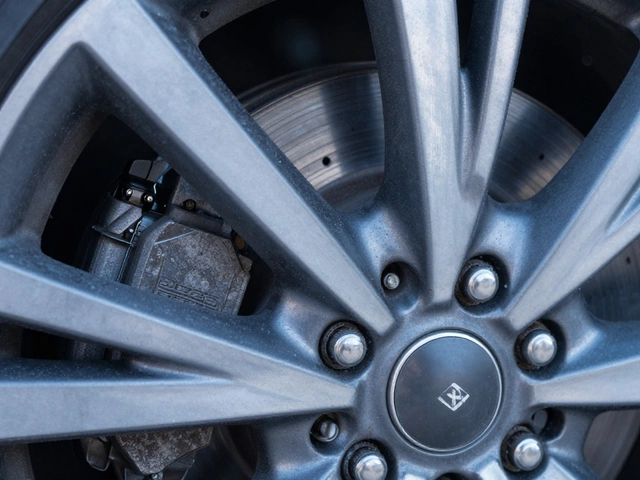 Как понять, что пора менять тормозные колодки: признаки износа и когда действовать